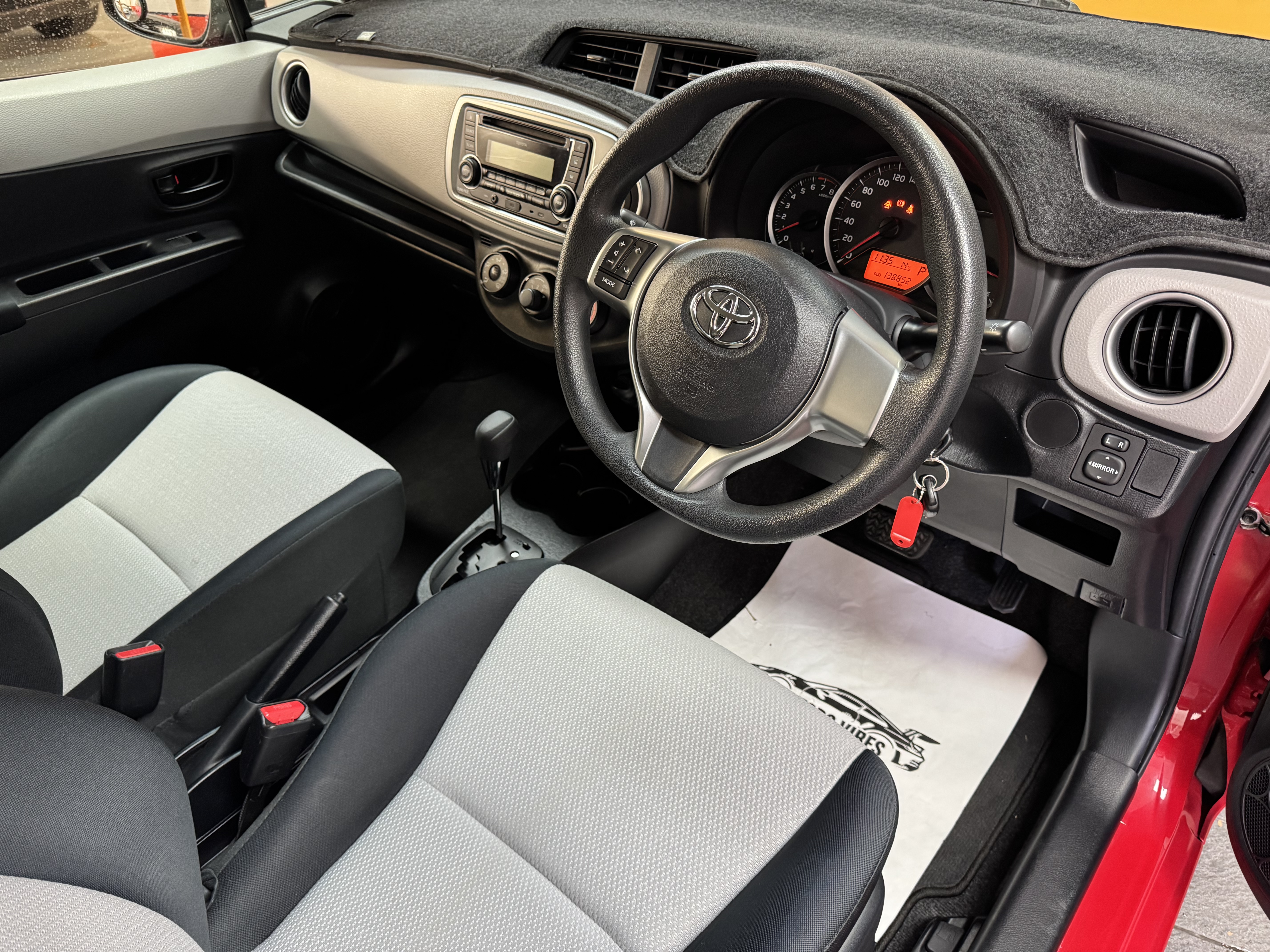 
								TOYOTA YARIS SOLD full									