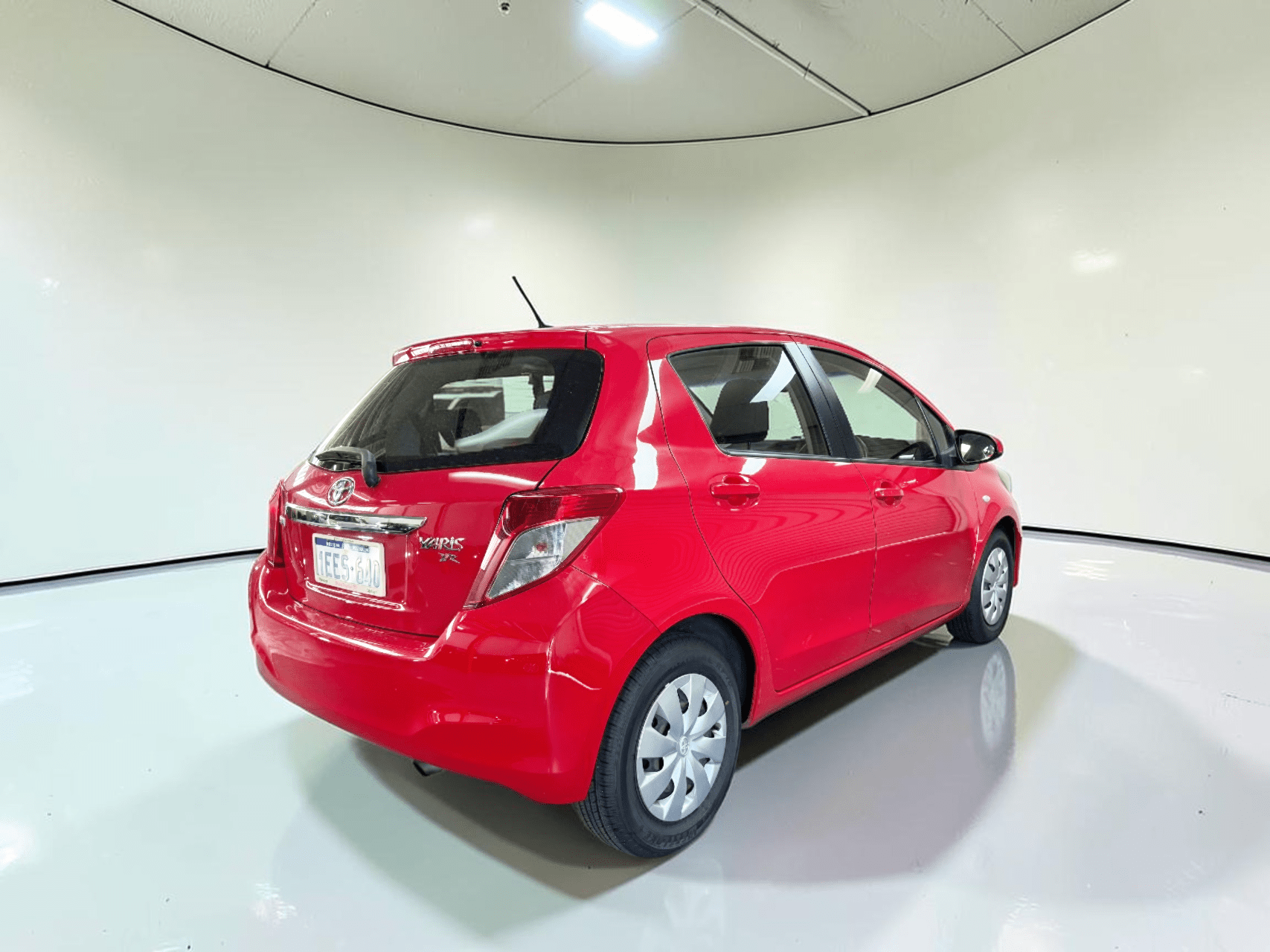 
								TOYOTA YARIS SOLD full									