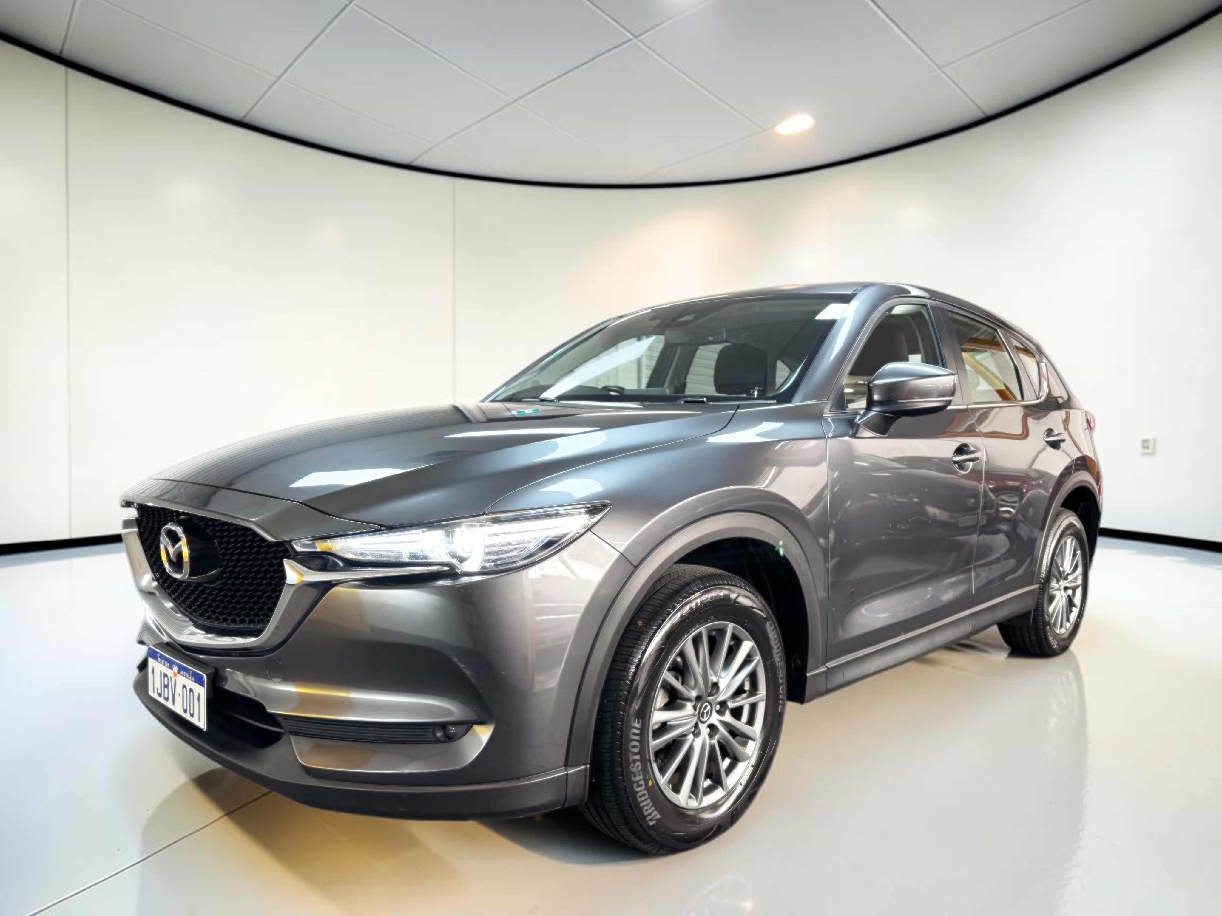 
								MAZDA CX-5 full									