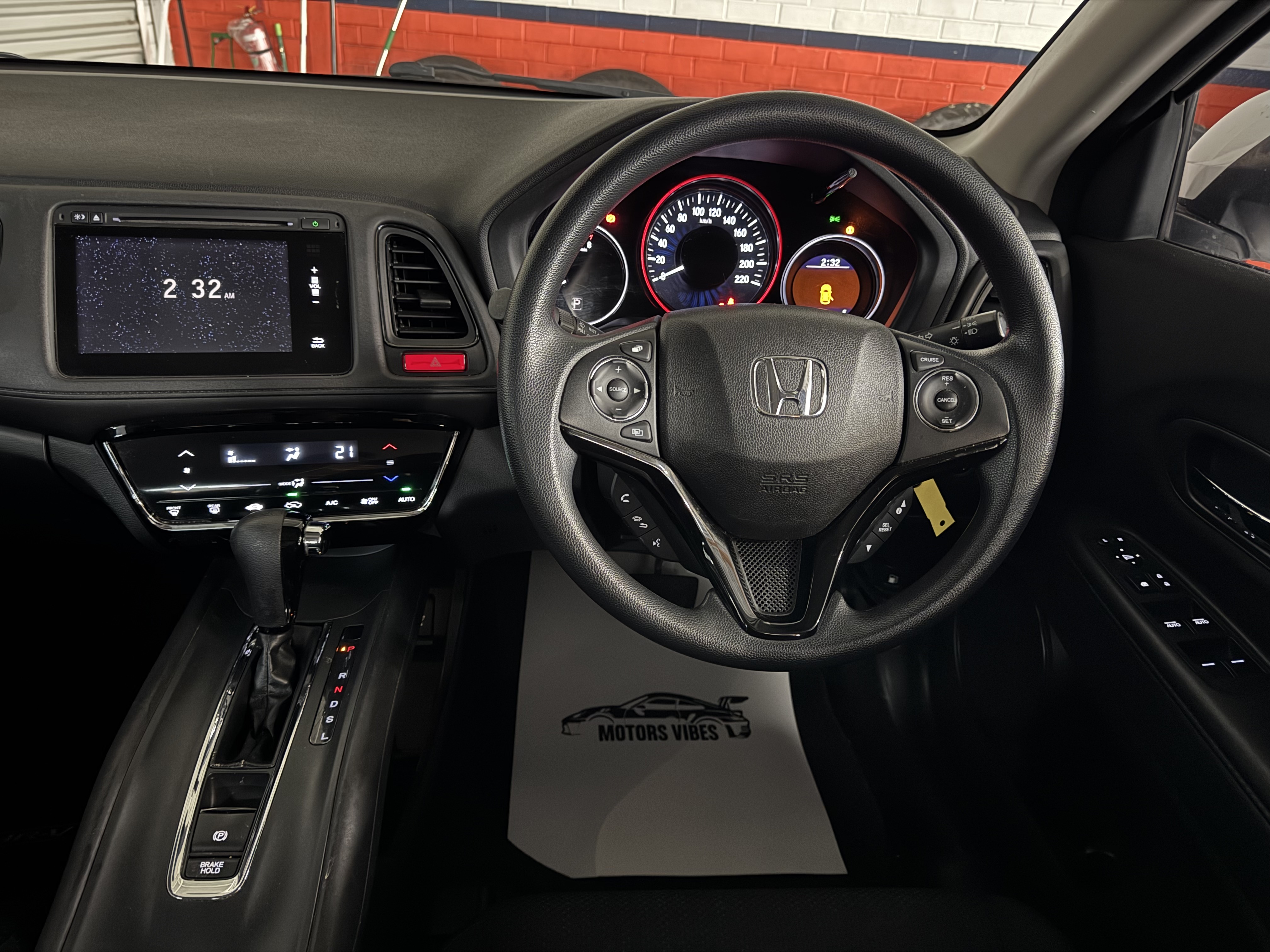 
								HONDA HRV SOLD full									