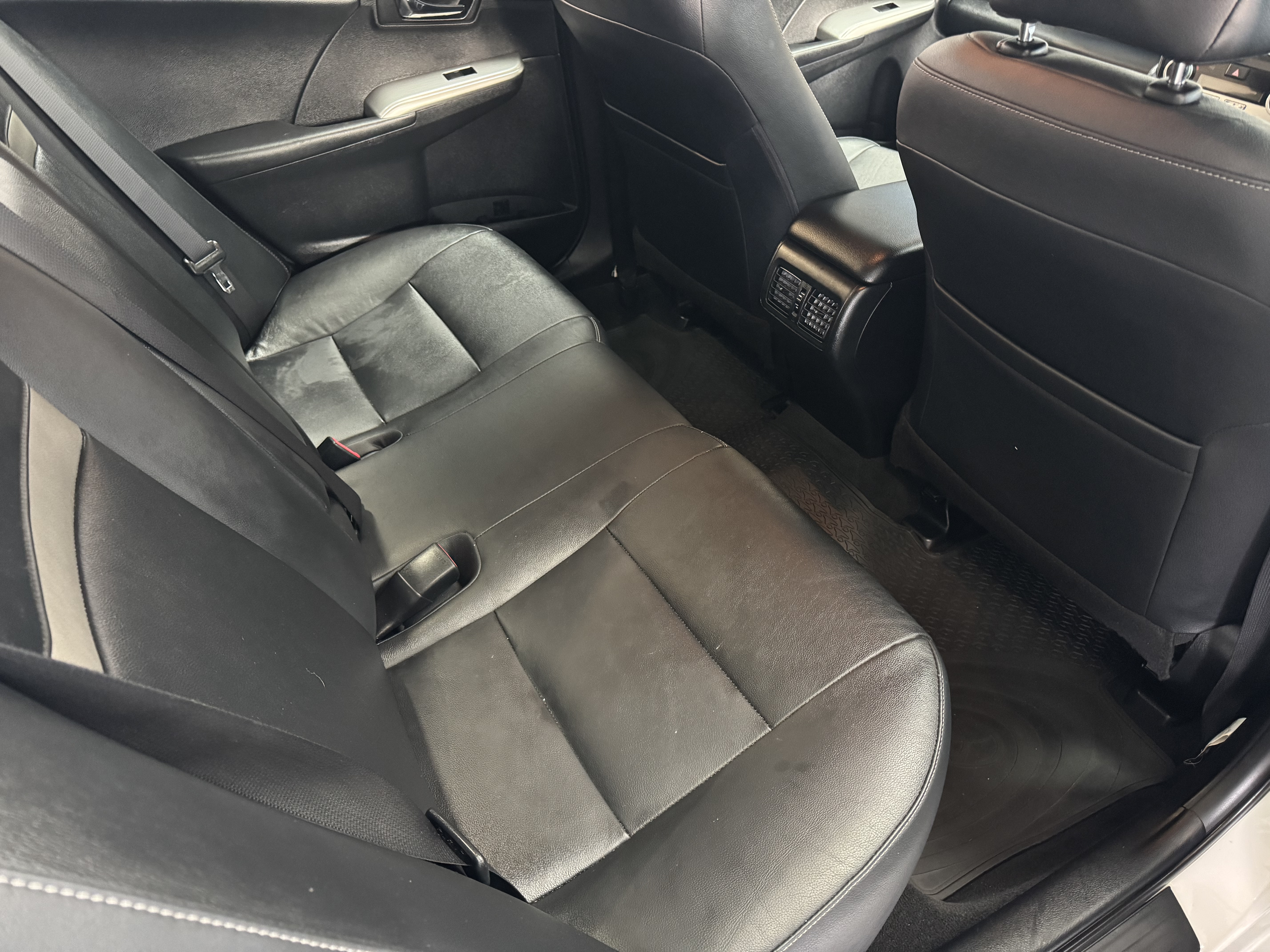 
								TOYOTA CAMRY full									