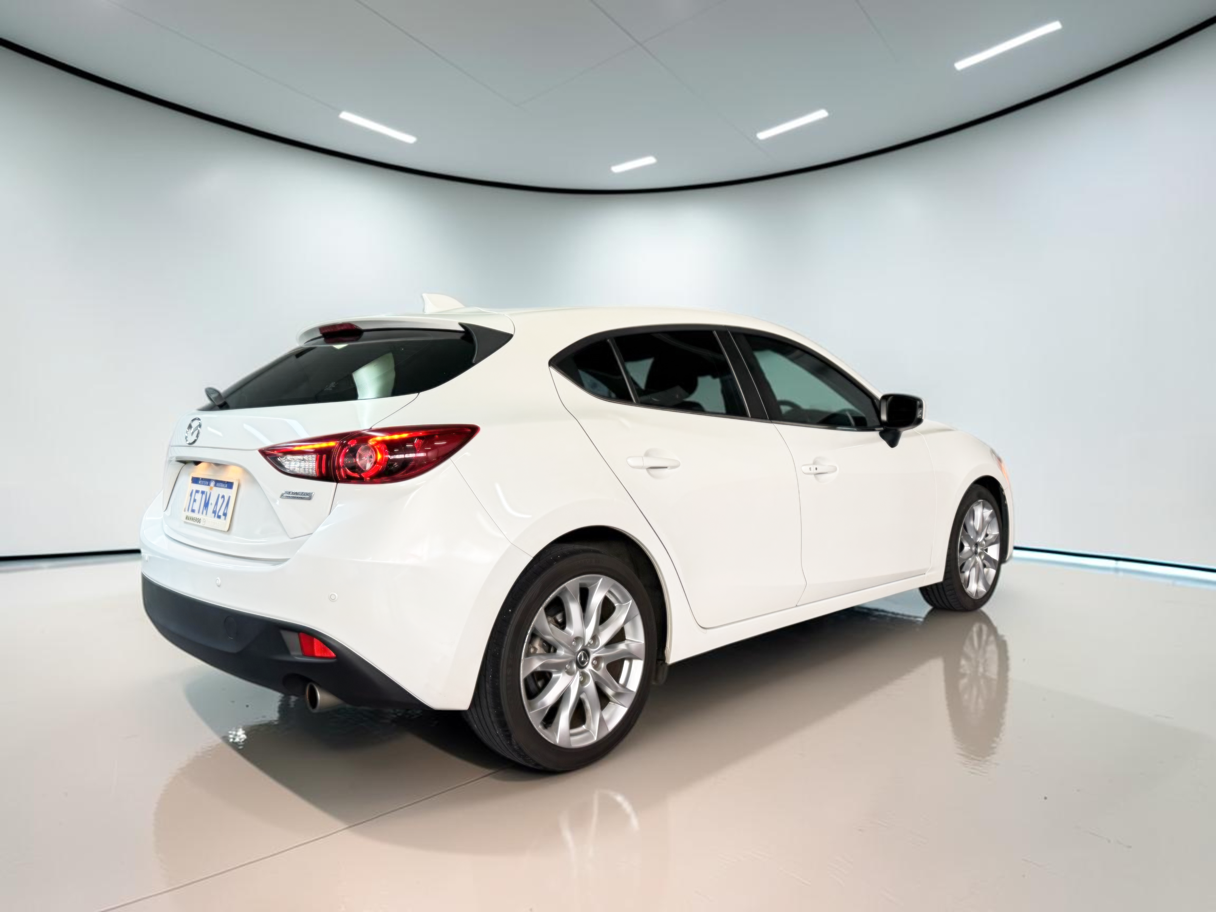 
								MAZDA 3 SP25 SOLD full									