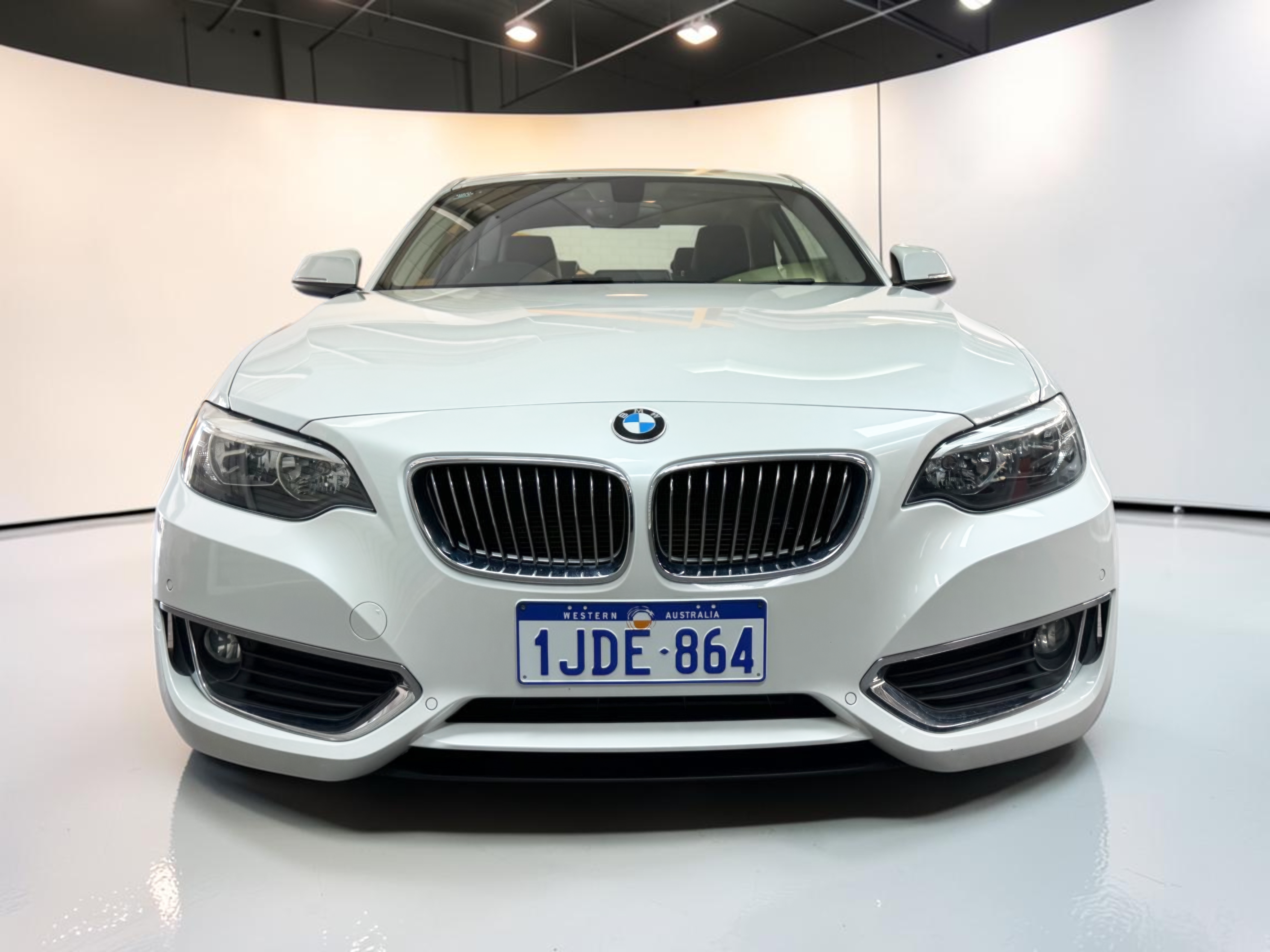 
								BMW 220D full									