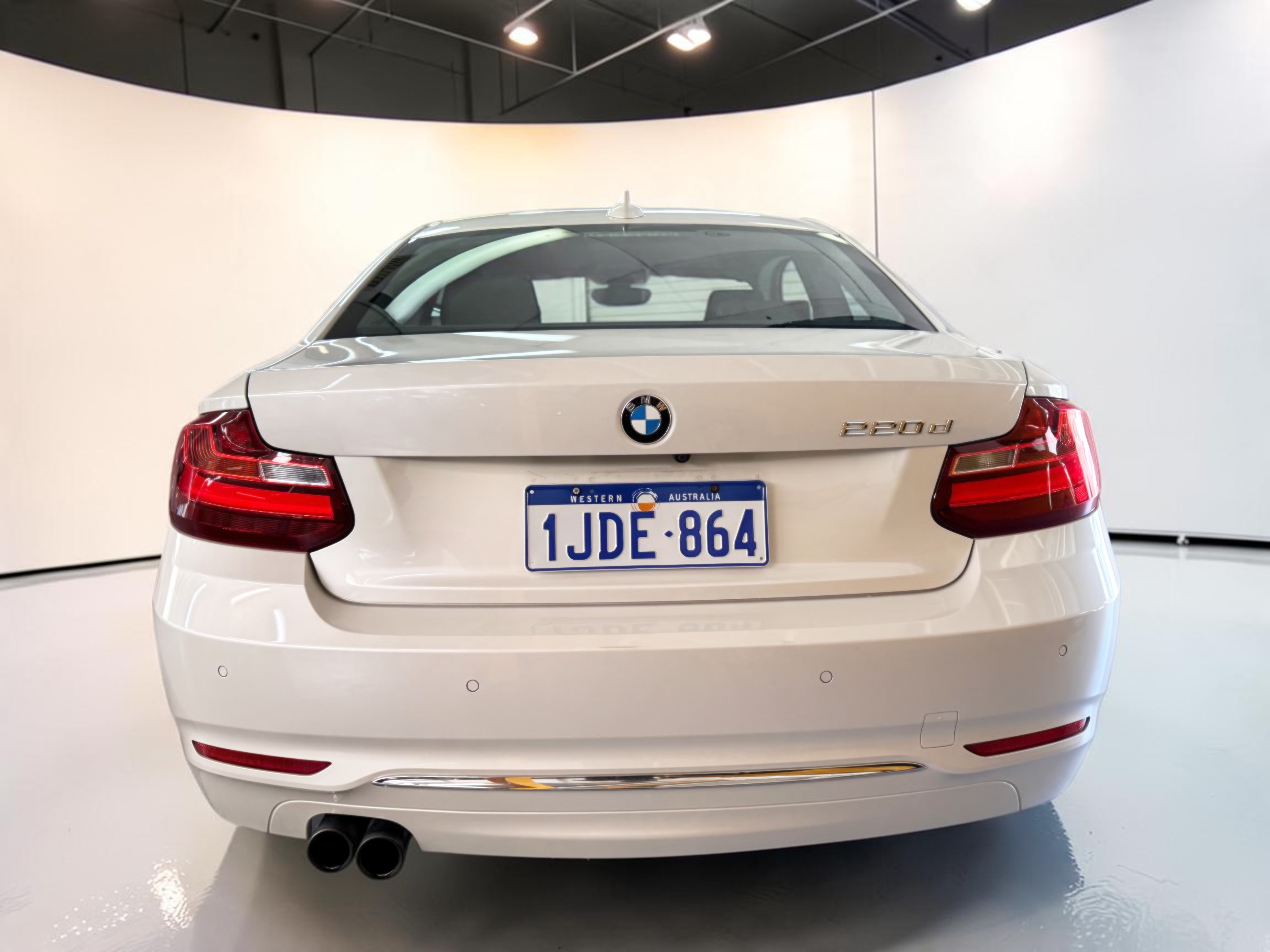 
								BMW 220D full									