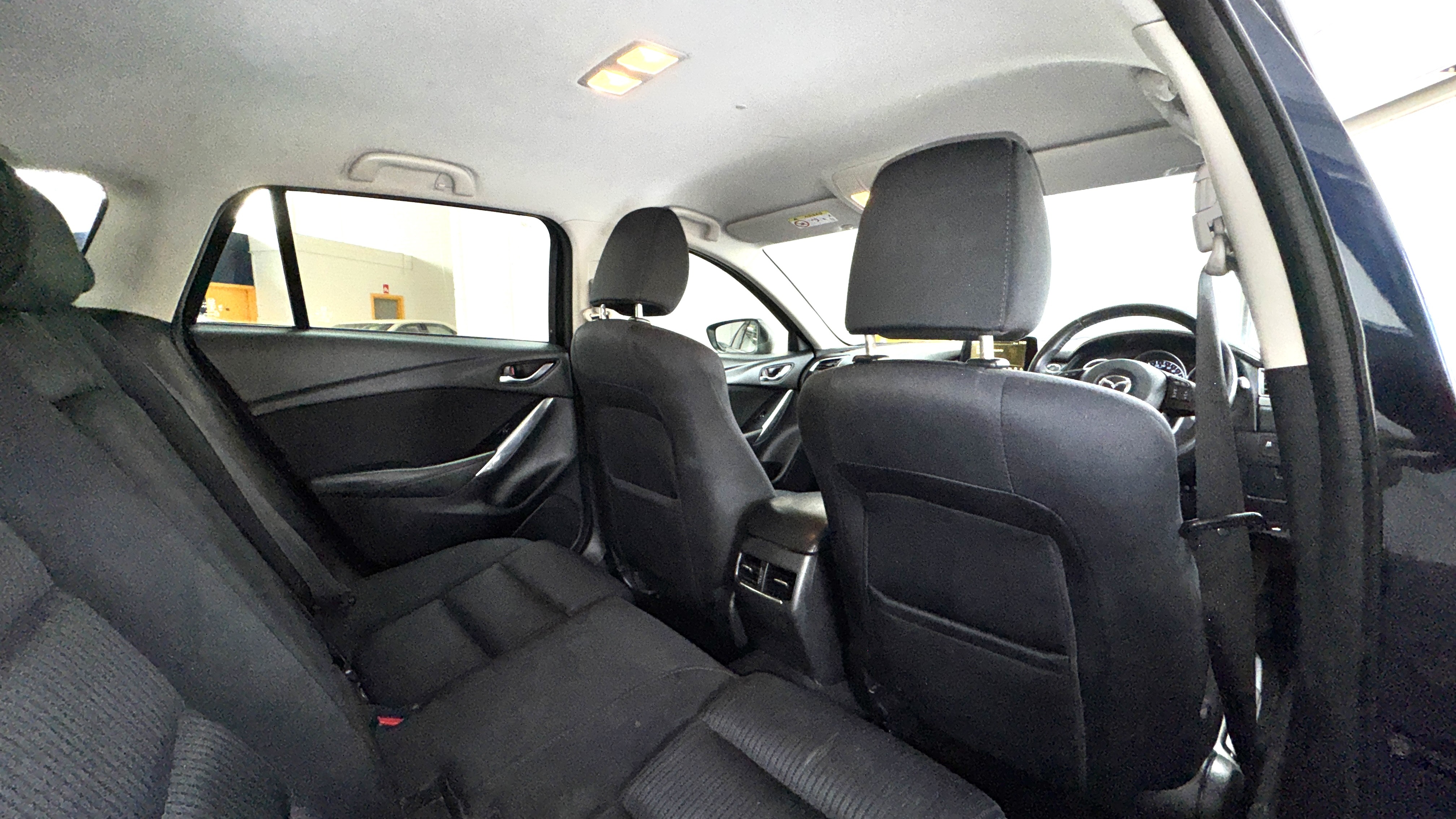 
								MAZDA 6 full									